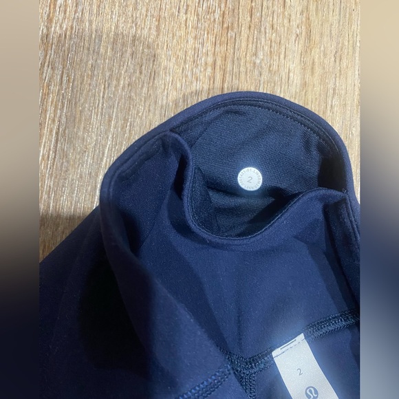 Lululemon Align joggers Navy size 2 NWOT - Picture 4 of 6